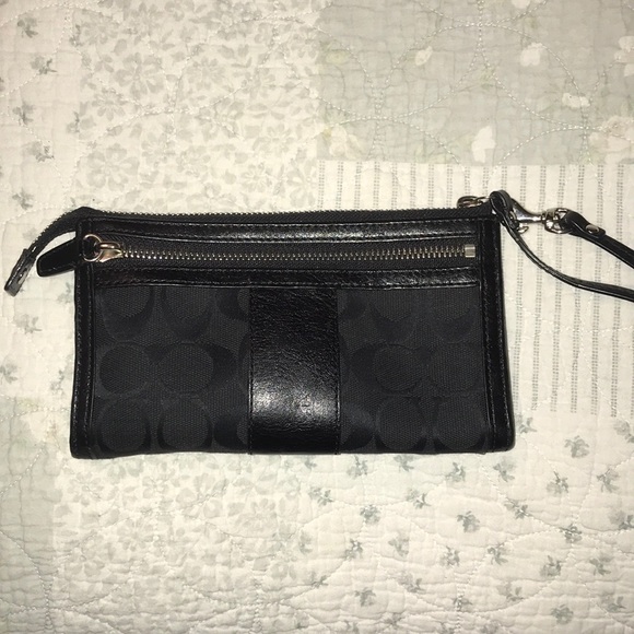 Coach Wristlet wallet - Picture 4 of 5